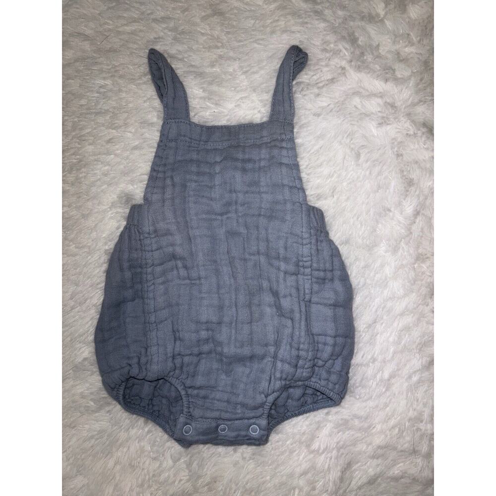 Tullabee baby sz. 0-3mo. one pc. Blue romper. Classic, adorable